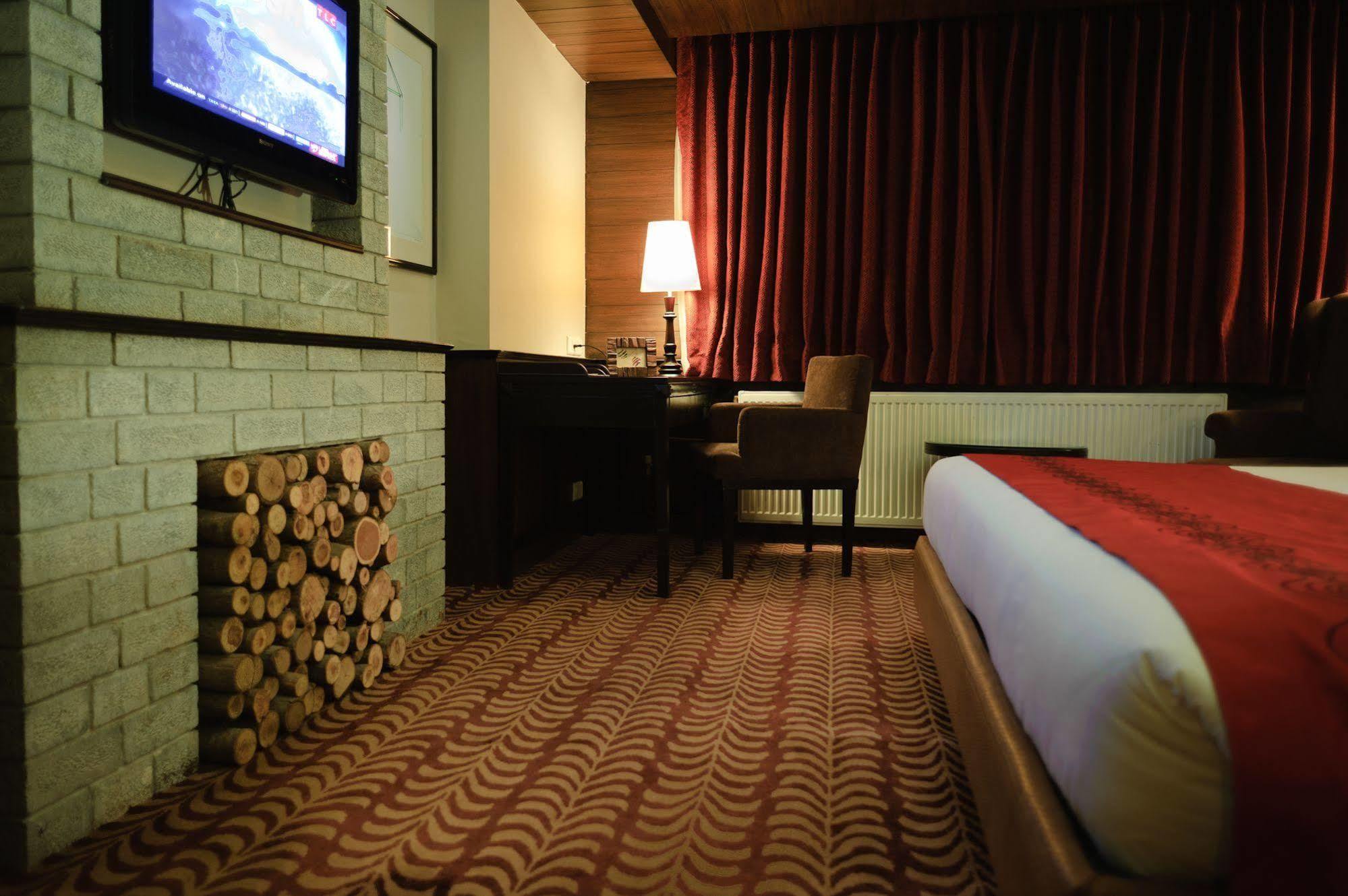 The Vintage Gulmarg Hotel Luaran gambar