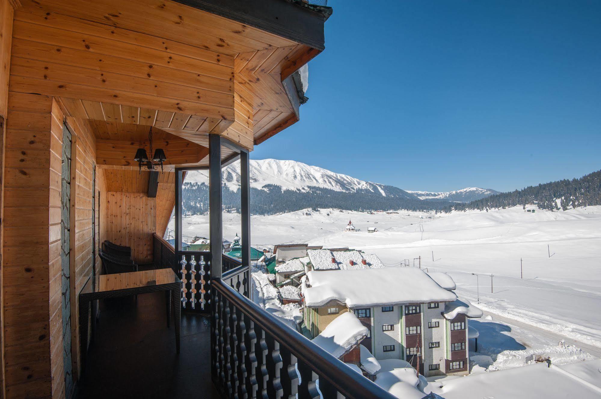 The Vintage Gulmarg Hotel Luaran gambar